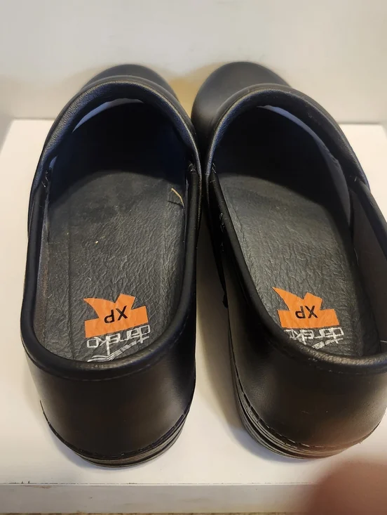 New Dansko XP 2.0 Black Waterproof Leather Closed Back Clogs Sz.8/38 Ret. $165 - Picture 3 of 8